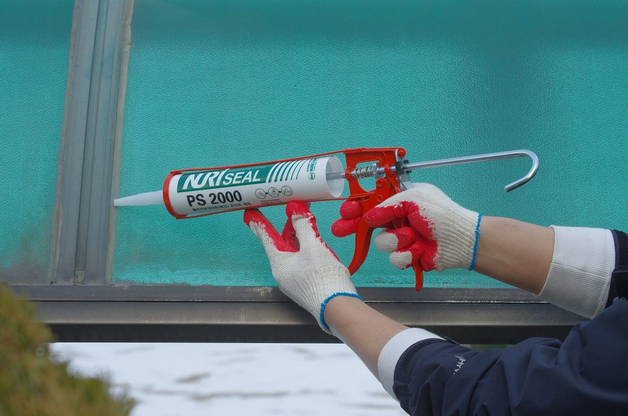 фото 1 Герметик PS2000 Nuri - для работы с поликарбонатом Nurichem